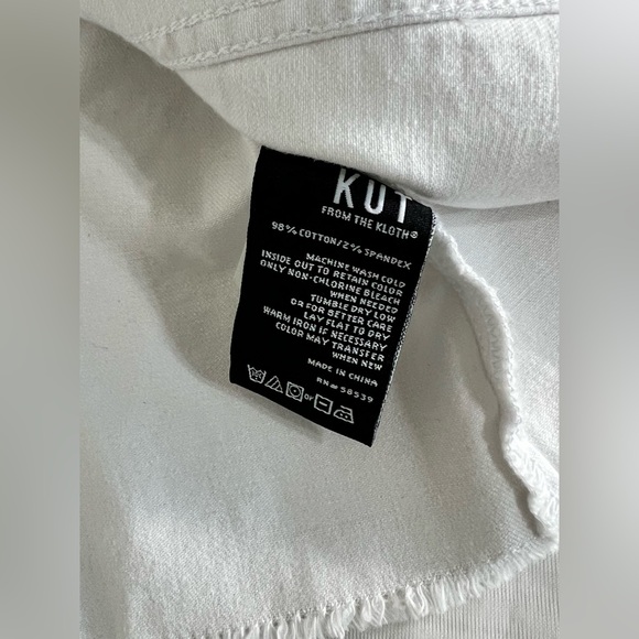 Kut from the Kloth Kara Fray Hem White Denim Jacket Size Small NWT - Picture 11 of 12